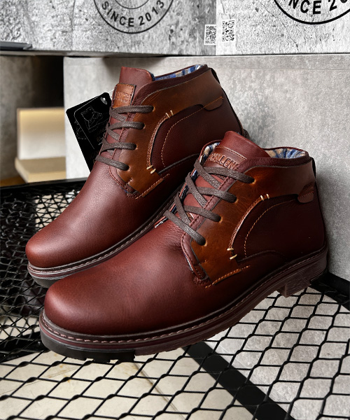 Bota atemporal Angello para hombre color café rojizo