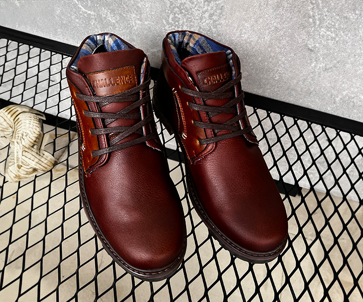 Bota atemporal Angello para hombre color café rojizo - 308