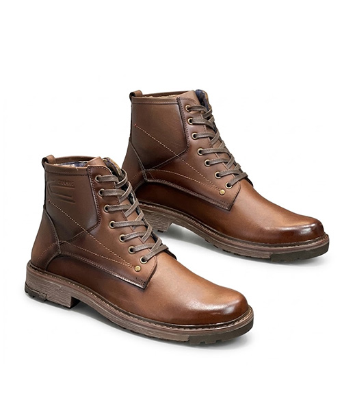 Bota atemporal Charlie para hombre color coñac