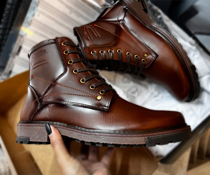 Bota atemporal Charlie para hombre color coñac - 333