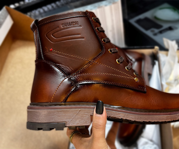 Bota atemporal Charlie para hombre color coñac - 335