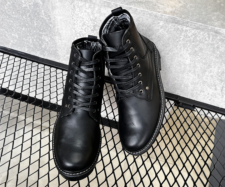 Bota atemporal Charlie para hombre color negro - 338