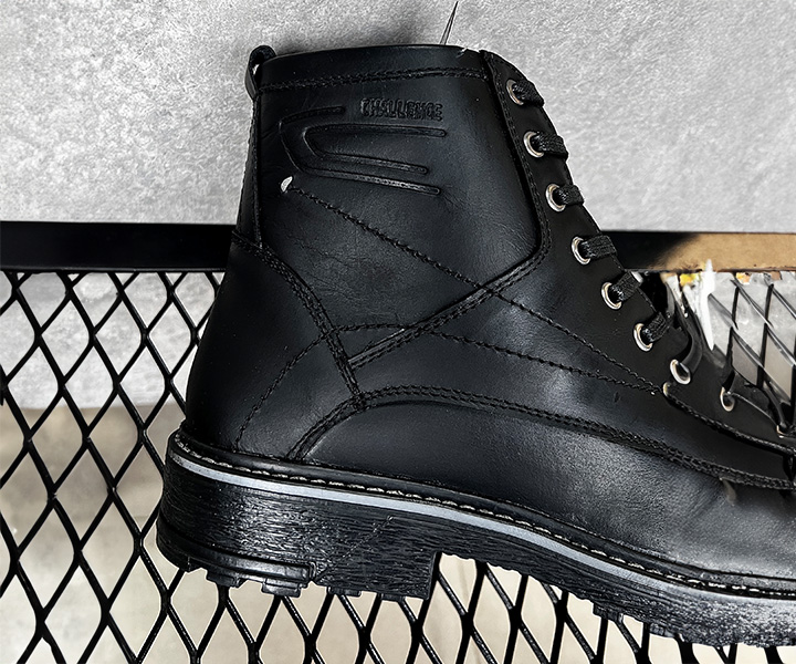 Bota atemporal Charlie para hombre color negro - 341