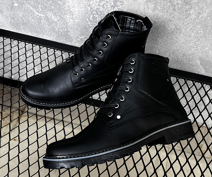 Bota atemporal Charlie para hombre color negro - 343
