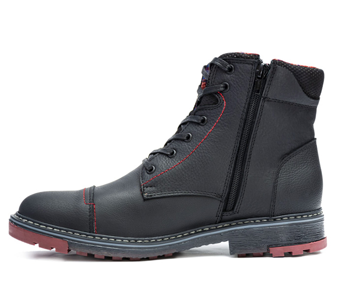 Bota atemporal Valentino para hombre color negro - 265