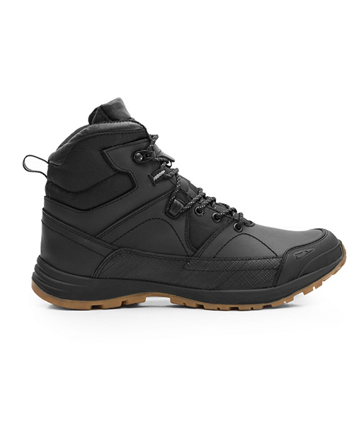 Bota outdoor Discovery para hombre color negro ref. CH356