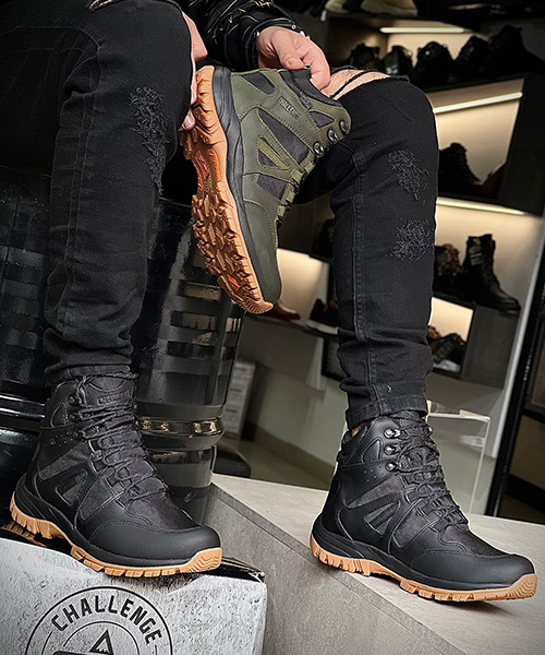 Bota outdoor Fenix para hombre color negro ref. CH367