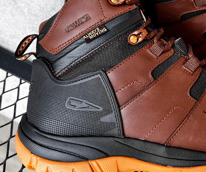 Bota outdoor Goliat para hombre color avellana  - 202
