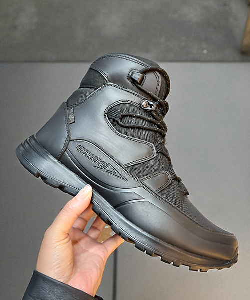 Bota outdoor Leonov Pro para hombre color negro ref. CH350