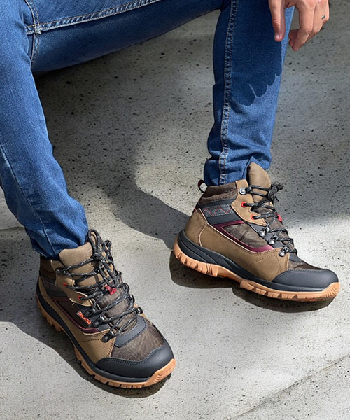 Bota outdoor Ragnar para hombre color maní