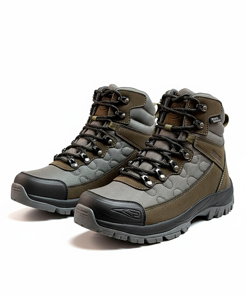 Bota outdoor Tracker para hombre color negro ref. Ch363