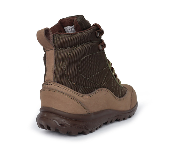 Bota outdoor Challenger para mujer color fumo ref. M224 - 223